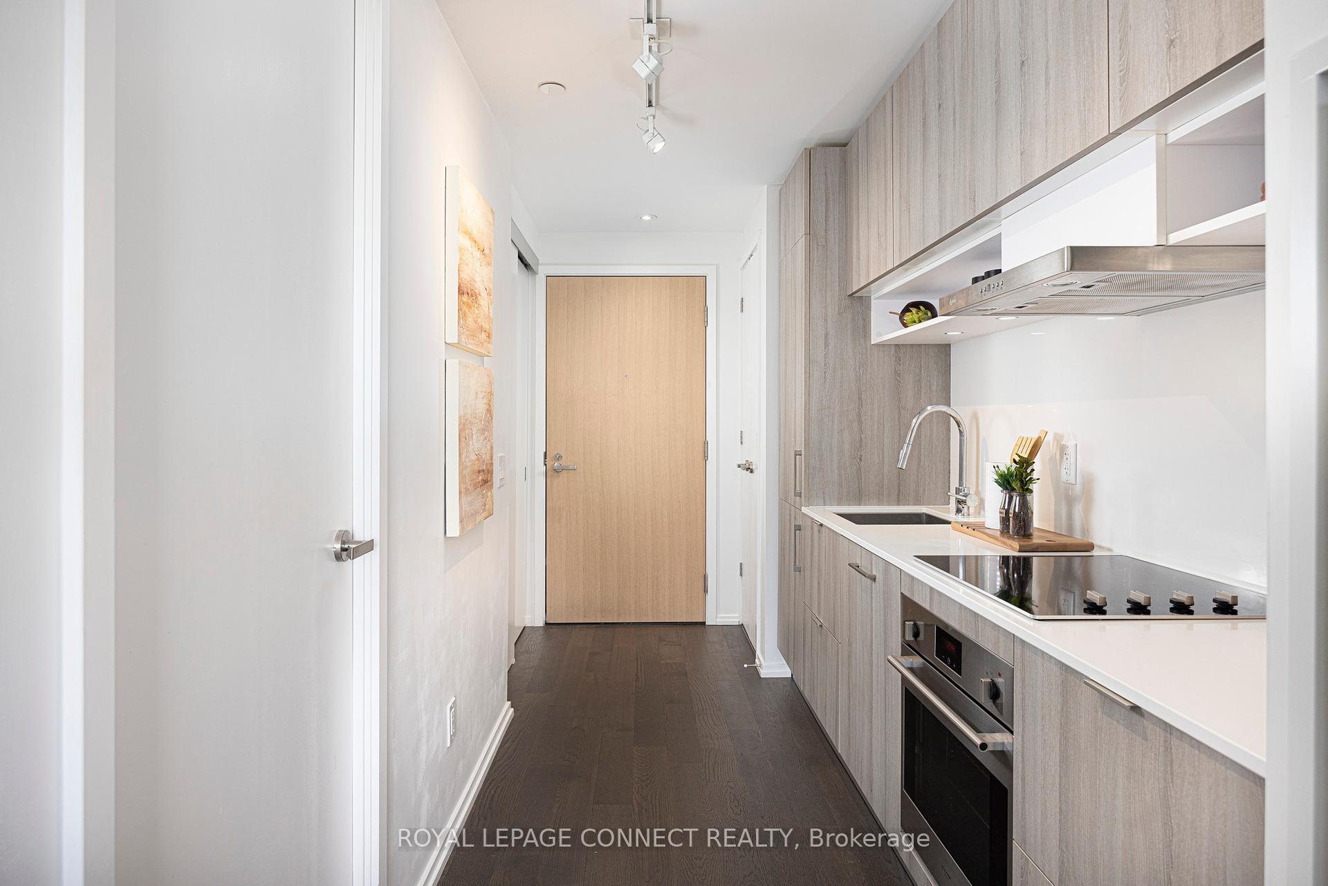 1 Bedroom Condo at 5 Soudan, Toronto For sale