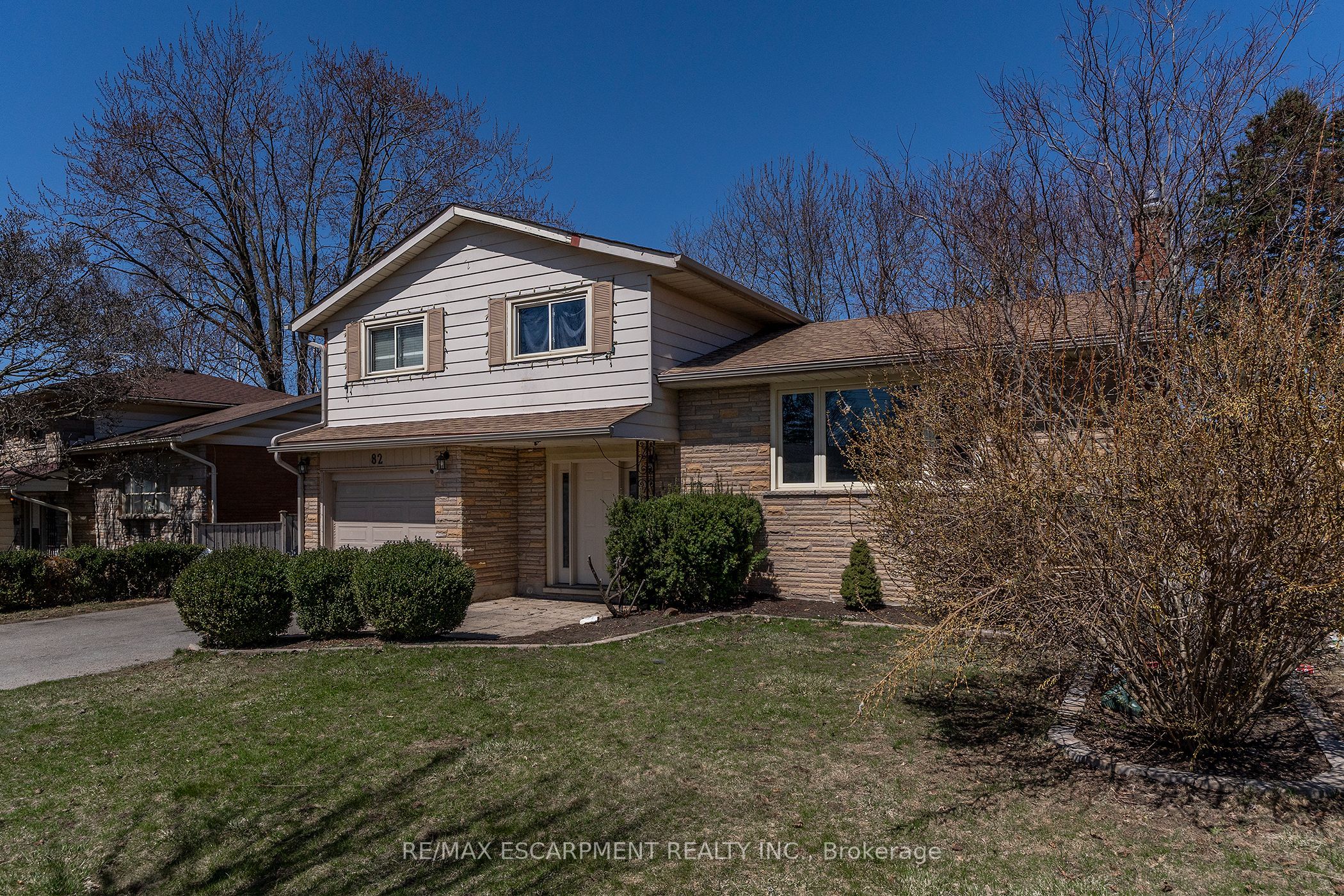 82 DREGER Avenue, Kitchener