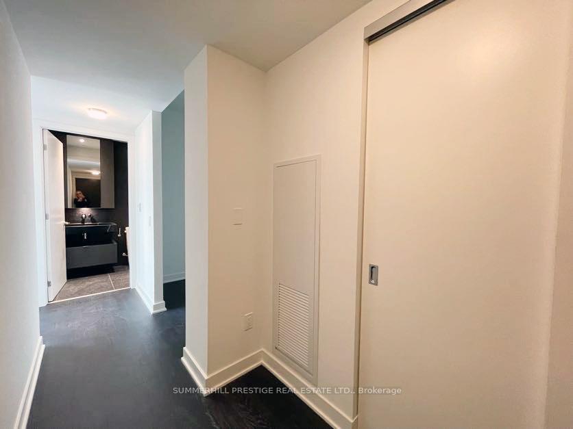 1 Bedroom Condo at 11 Yorkville, Toronto For sale
