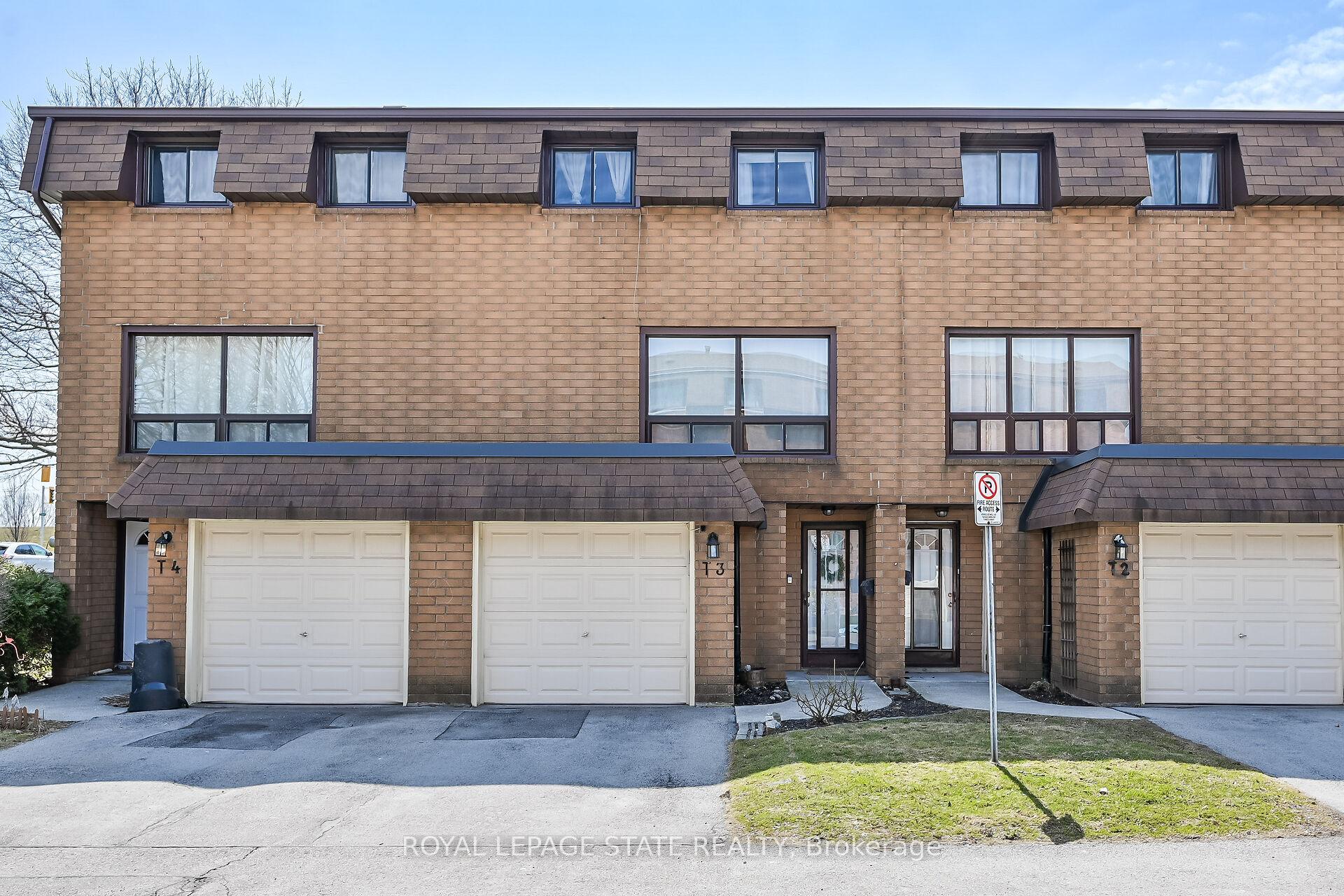 3 Bedrooms Condo at 444 Stone Church, Hamilton For sale