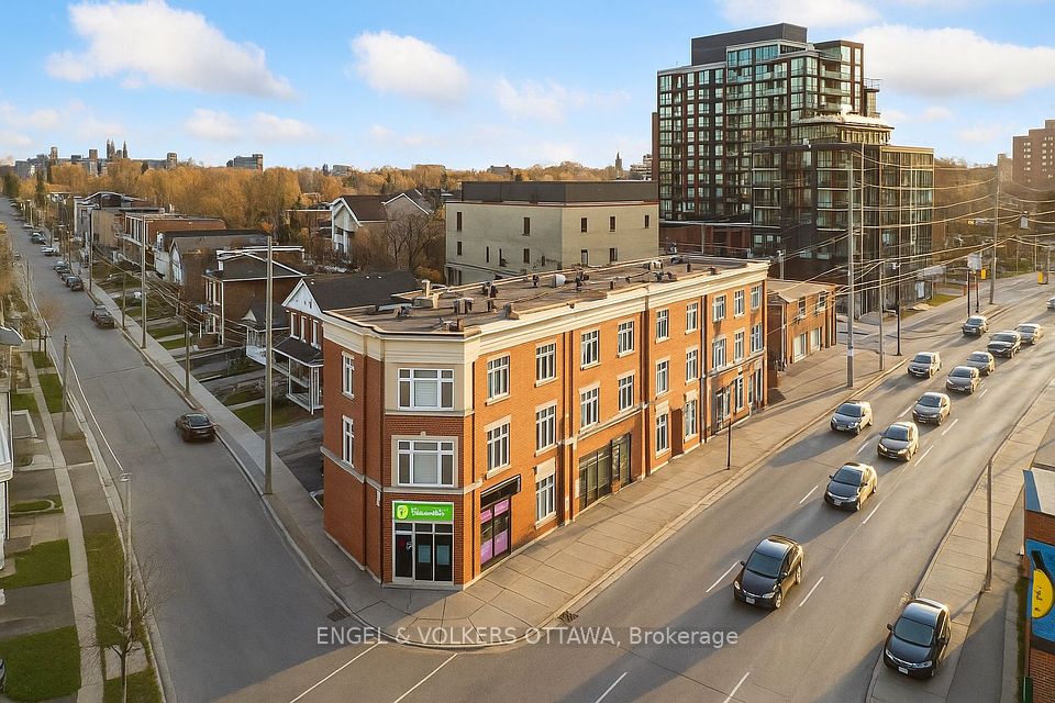 4 Sherbrooke