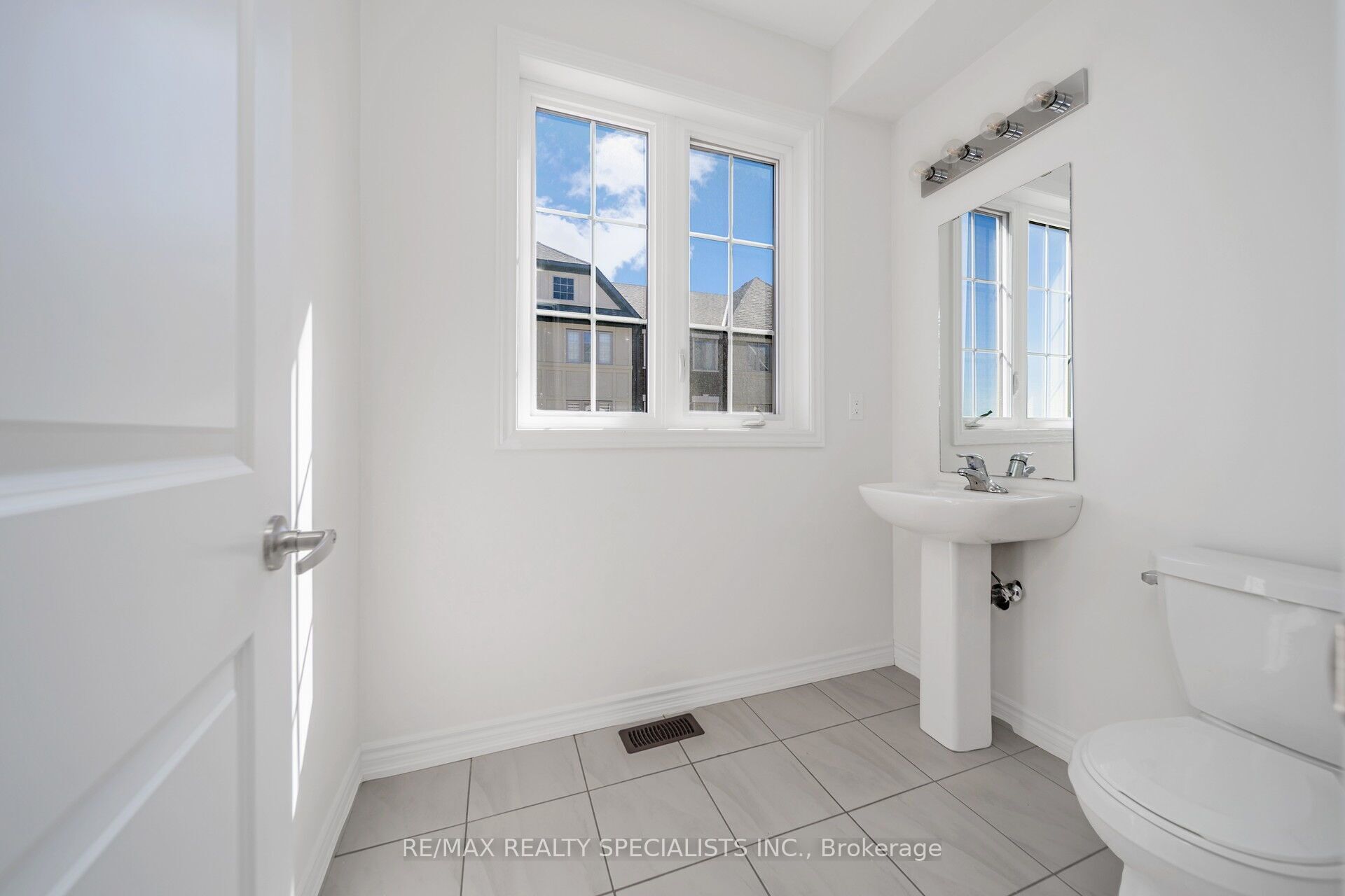 68 First Street, #28