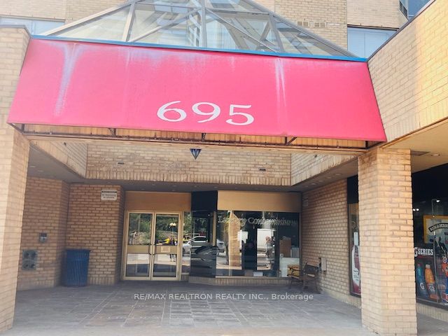 #1006 - 695 Richmond Street, London East, ON N6A 5M8