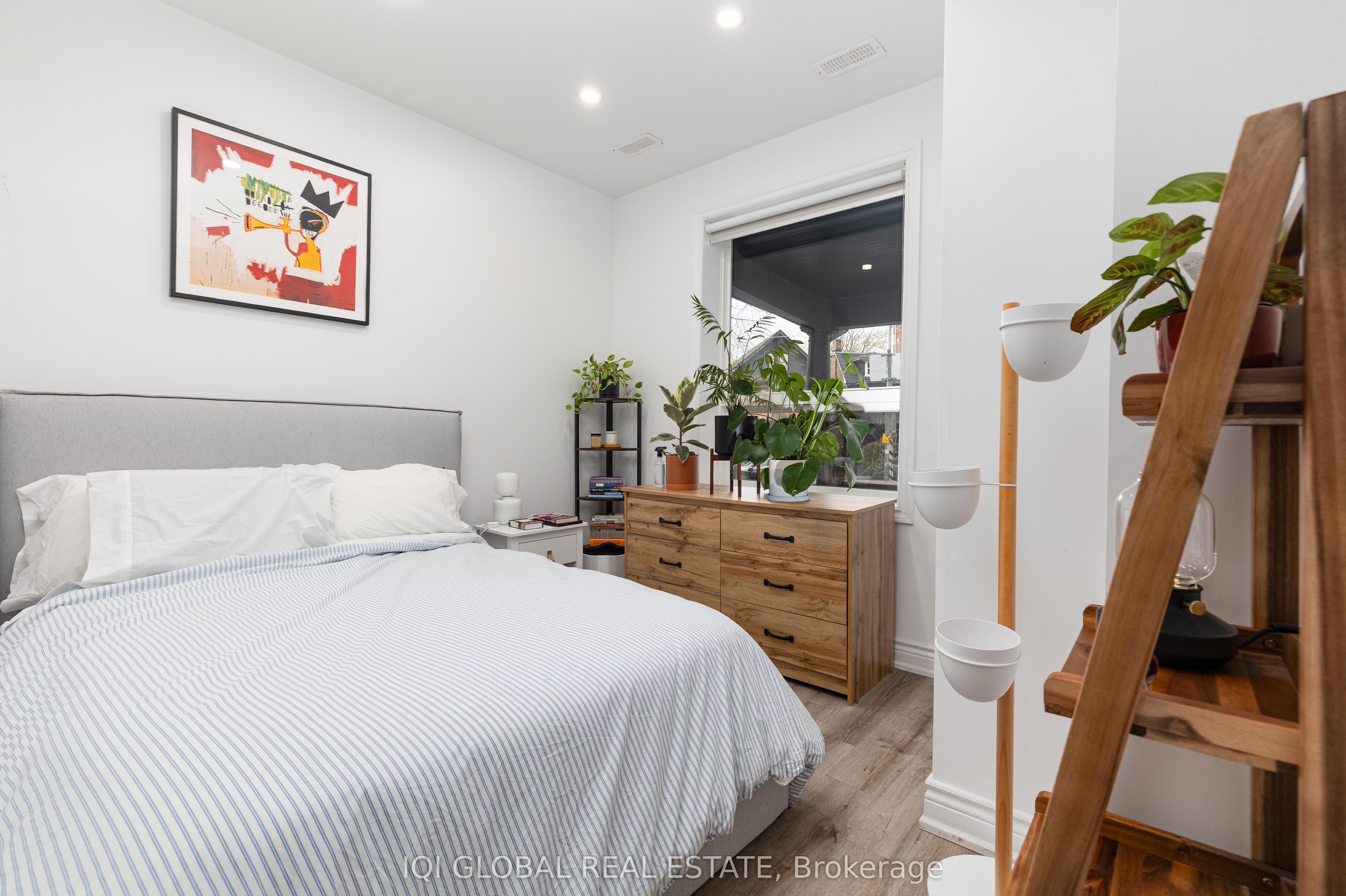 12 Rusholme Park Crescent, #Main