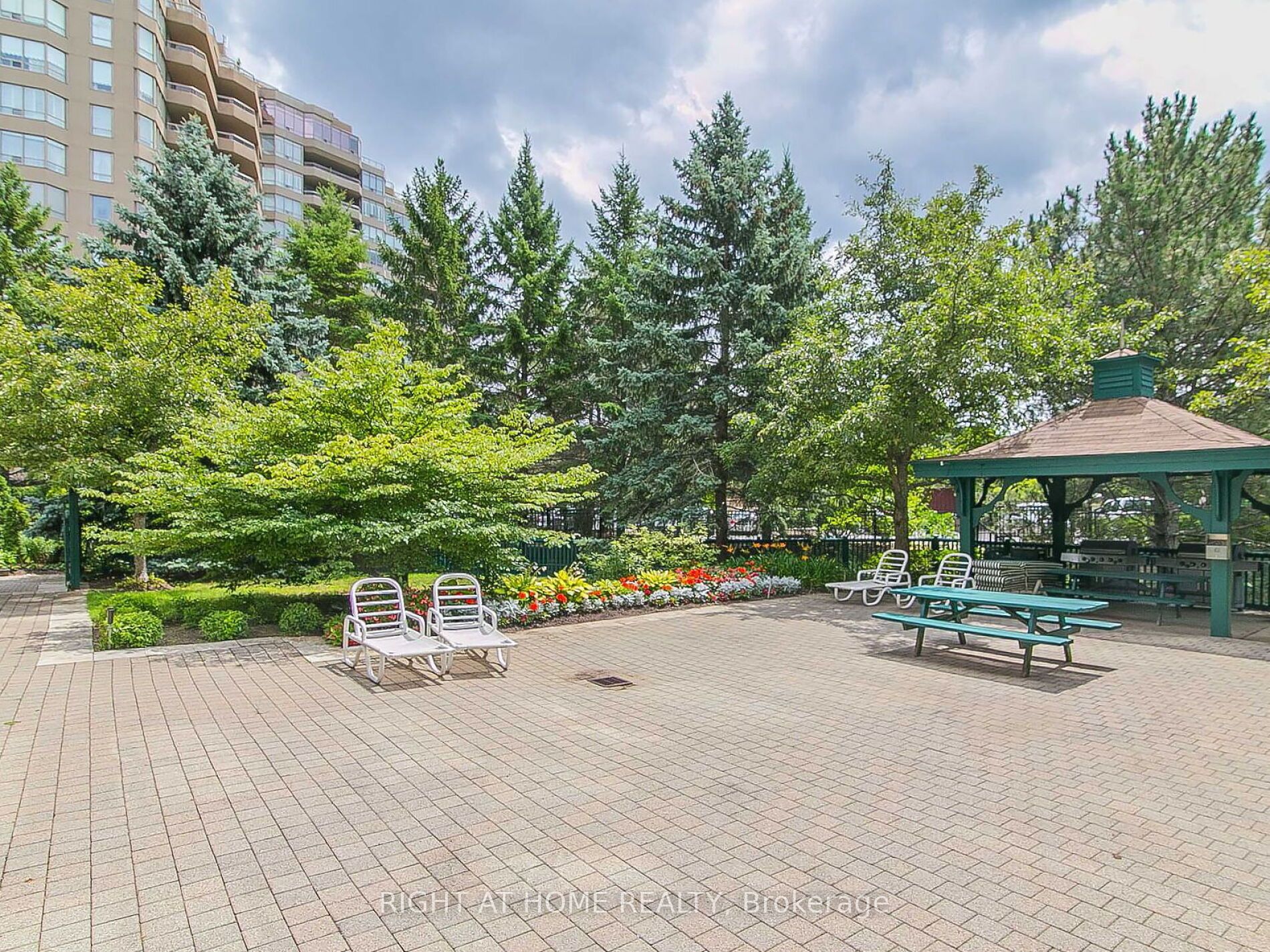 25 Austin Drive, #923