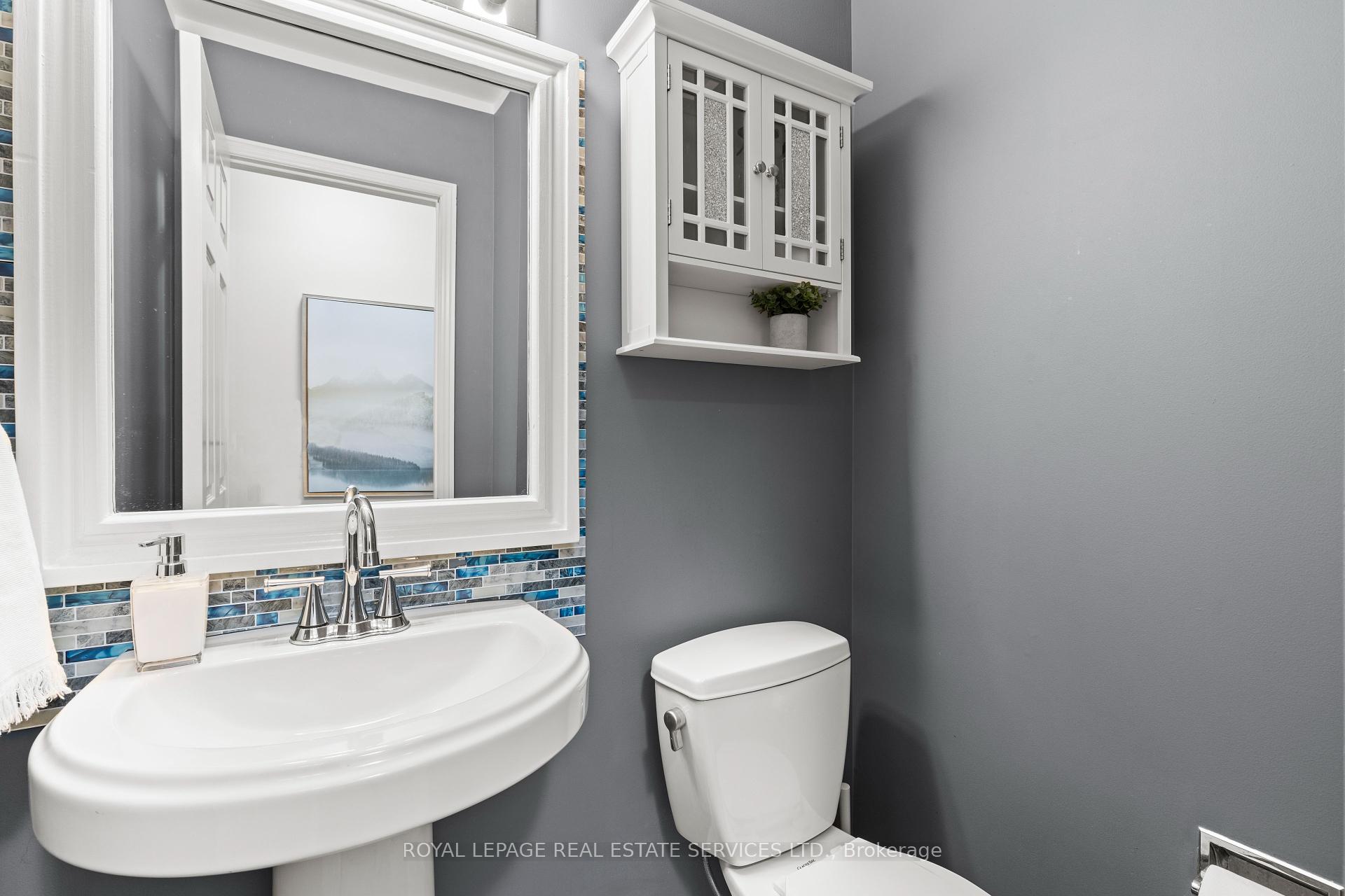 3 Bedrooms Condo at 2065 Amherst Heights, Burlington For sale
