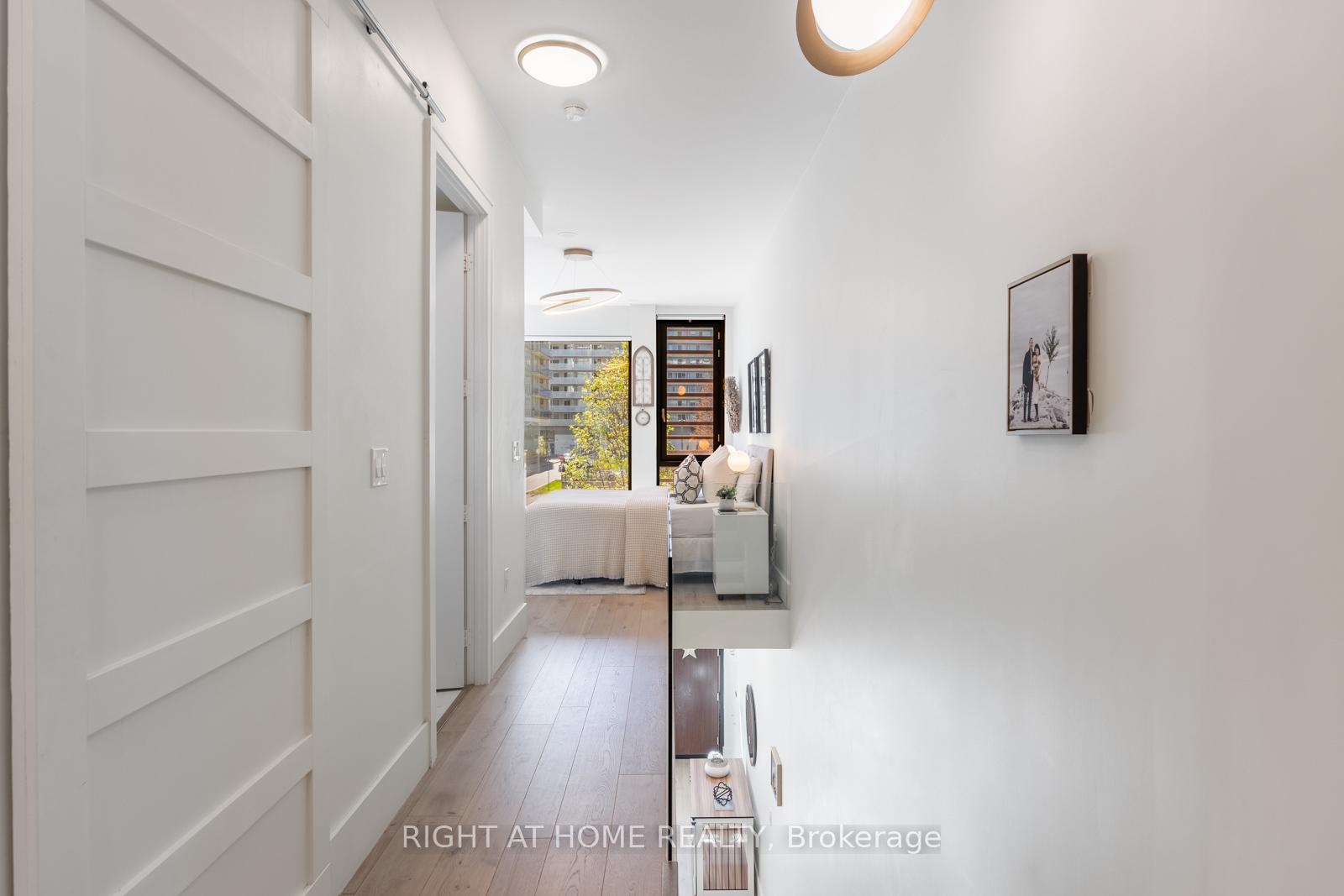 2 Bedrooms Condo at 39 Queens, Toronto For sale