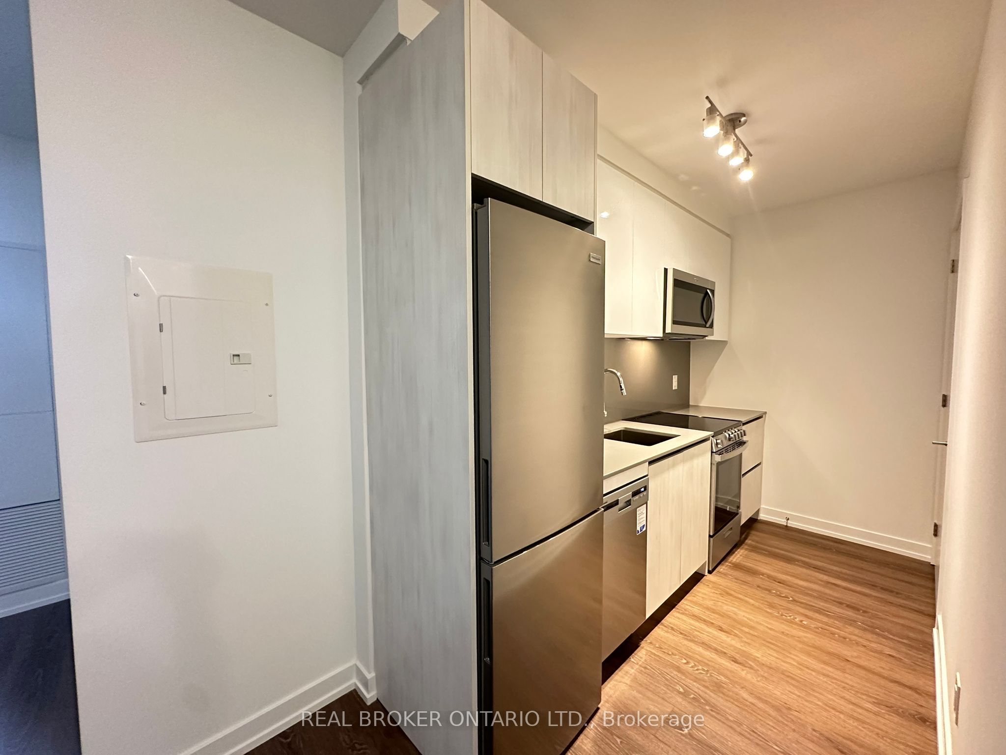 3100 Keele Street, #443