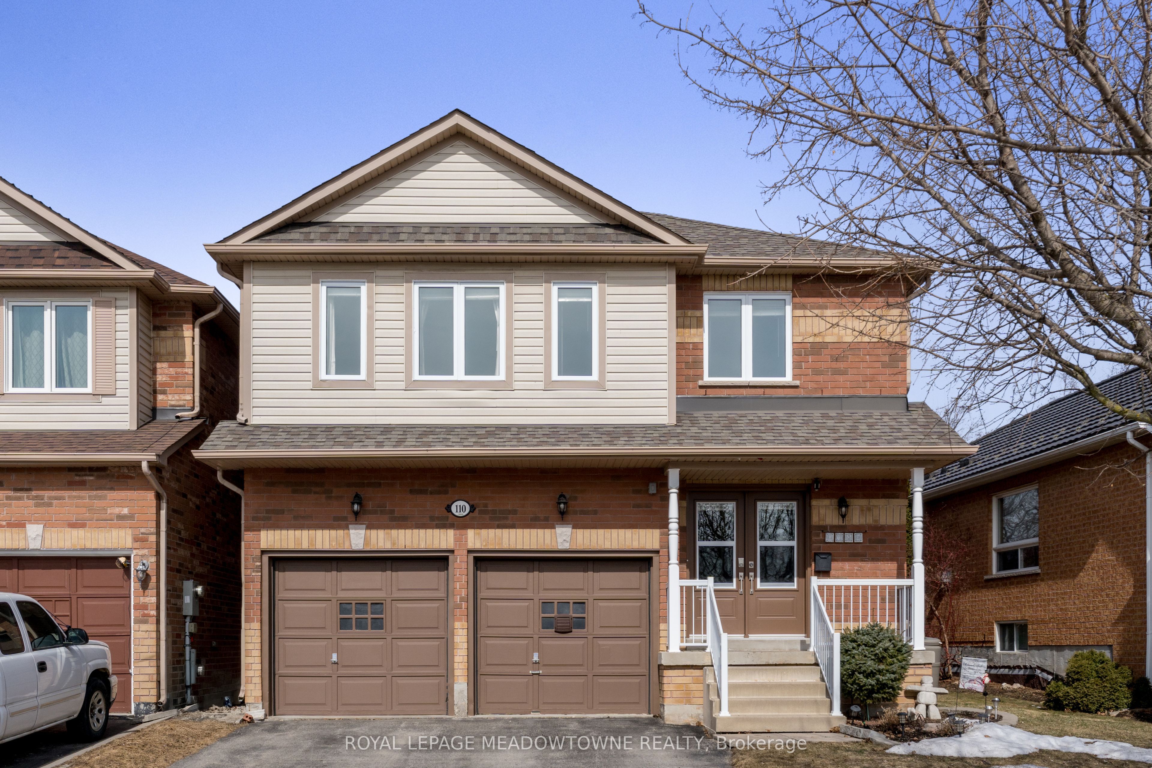 110 Mowat Crescent, Halton Hills, ON L7G 6C8