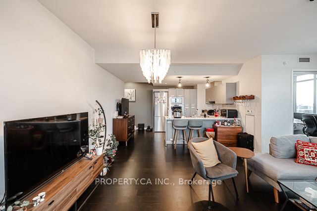 90 Park Lawn Road, #2811