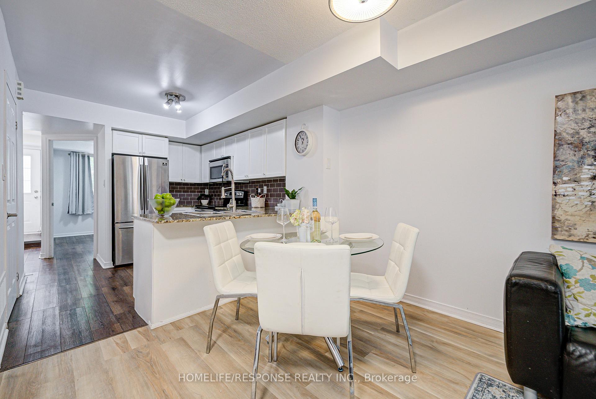 3 Bedrooms Condo at 35 Elsie, Toronto For sale