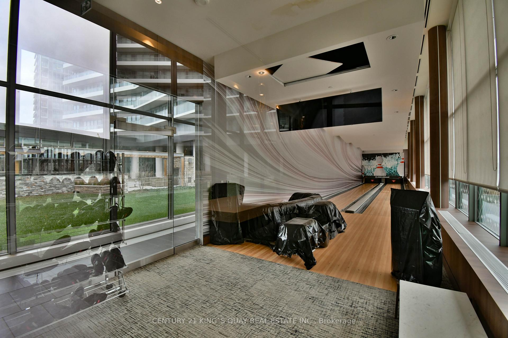 2 Bedrooms Condo at 117 McMahon,  Toronto For sale