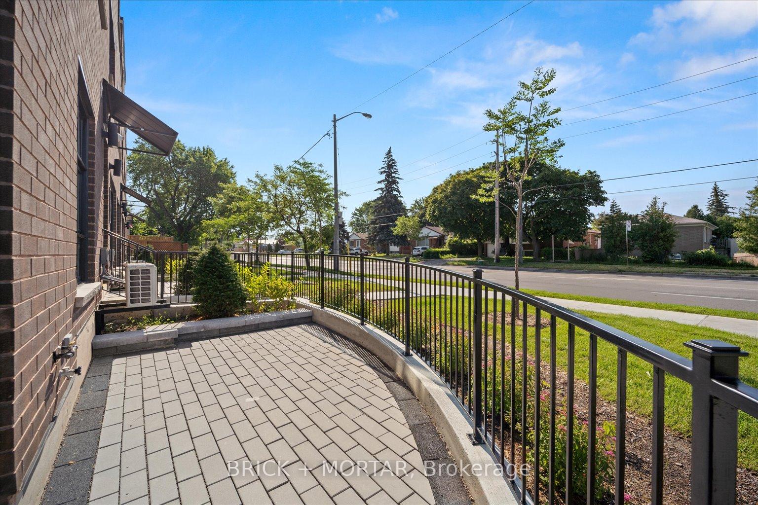 2 Bedrooms Condo at 5 Vivian,  Toronto For sale