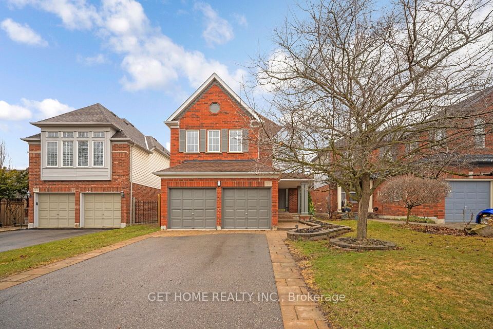 25 Dalebrooke Crescent, Whitby, ON L1P 1P1