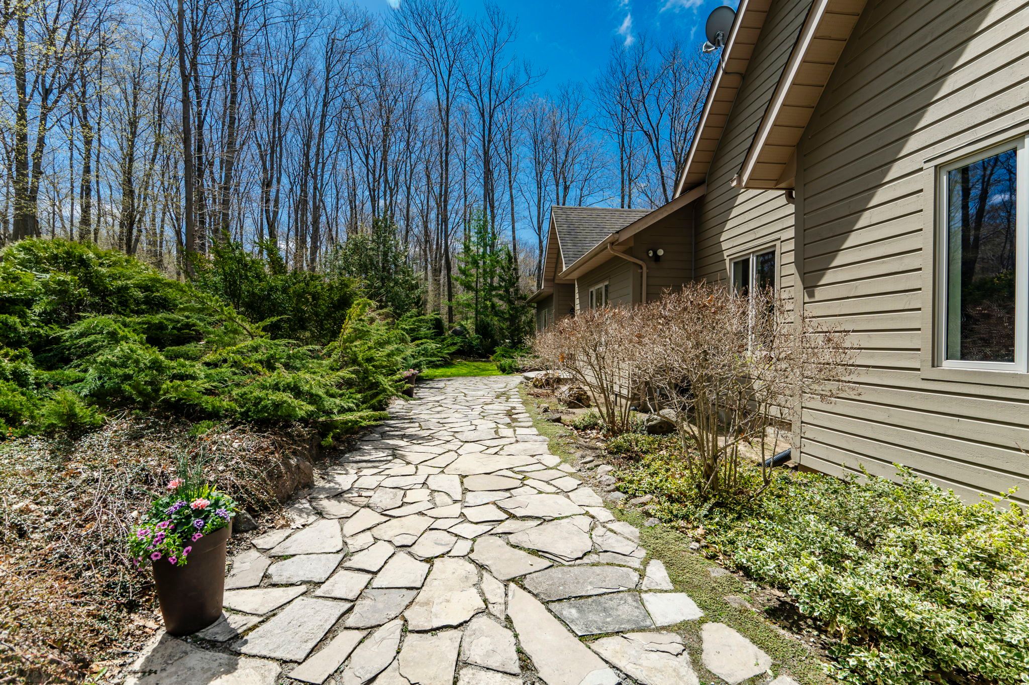 20 Nippissing Ridge Road