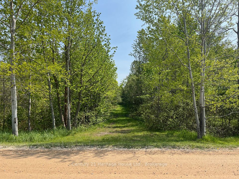 502774 Sideroad 9 WGR