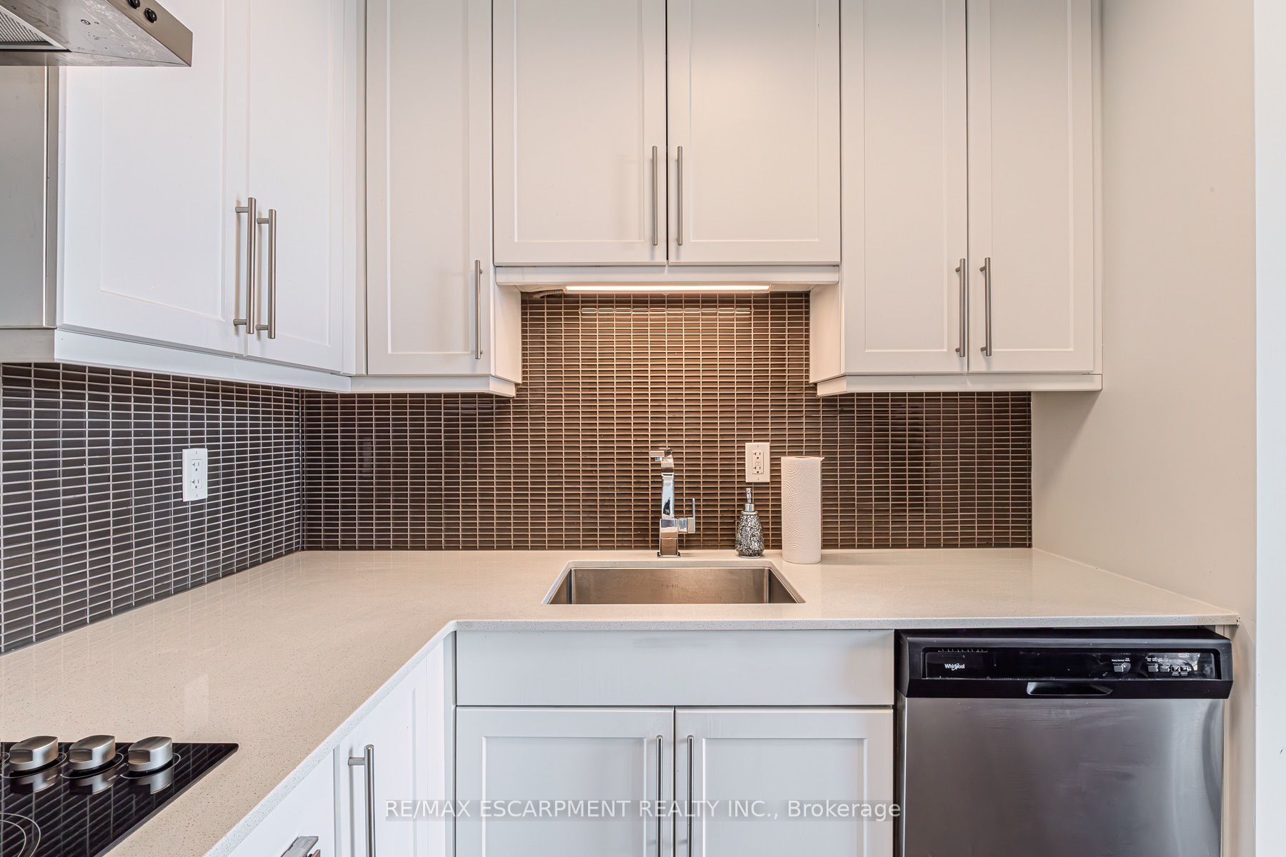 2093 Fairview Street, #809