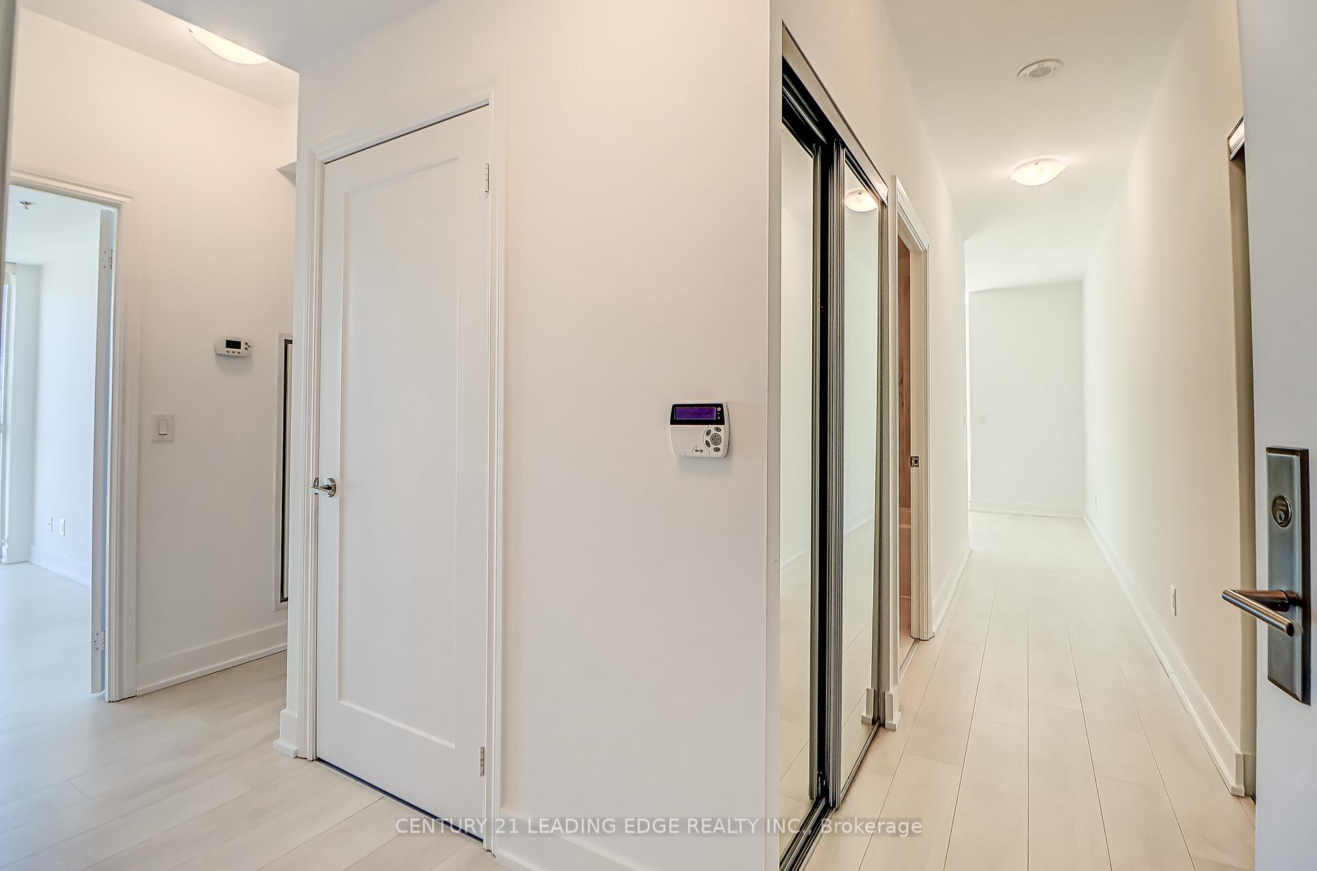 3 Bedrooms Condo at 318 Richmond,  Toronto For sale