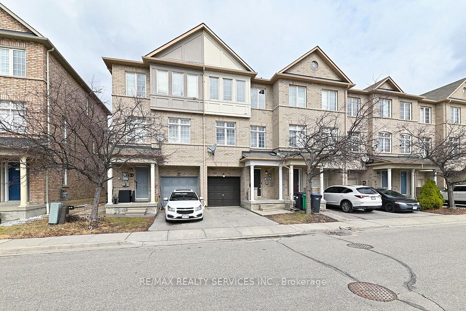 7035 Rexwood