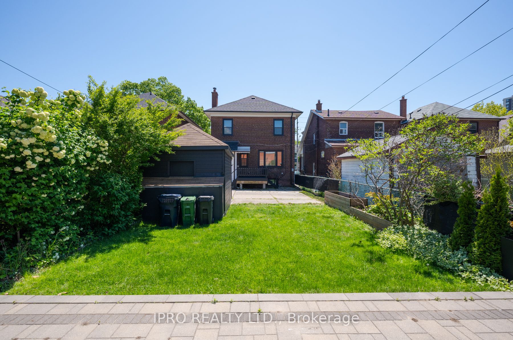 12 Mortimer Avenue