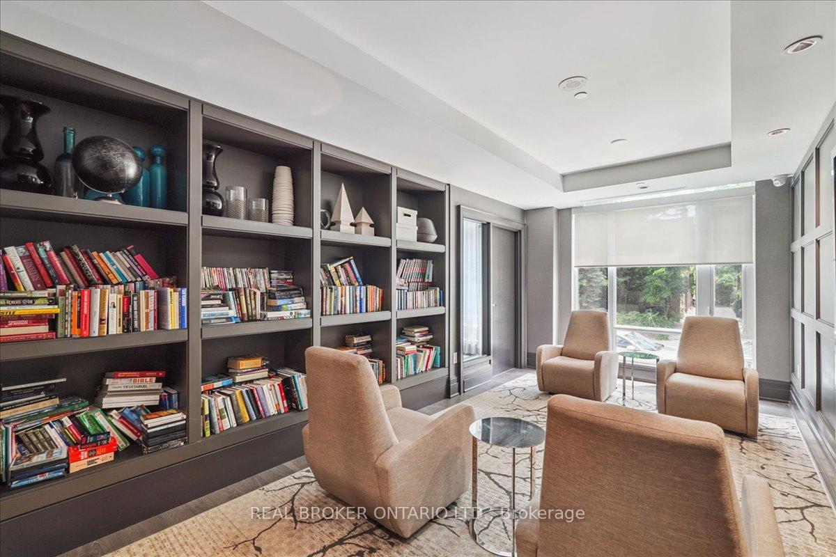 3 Bedrooms Condo at 191 Duplex, Toronto For sale