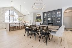 433 South River Road