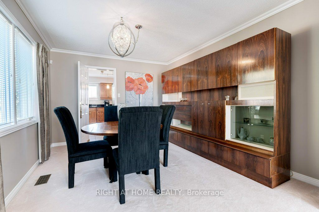 2109 Berwick Drive, Burlington, ON L7M 4B3
