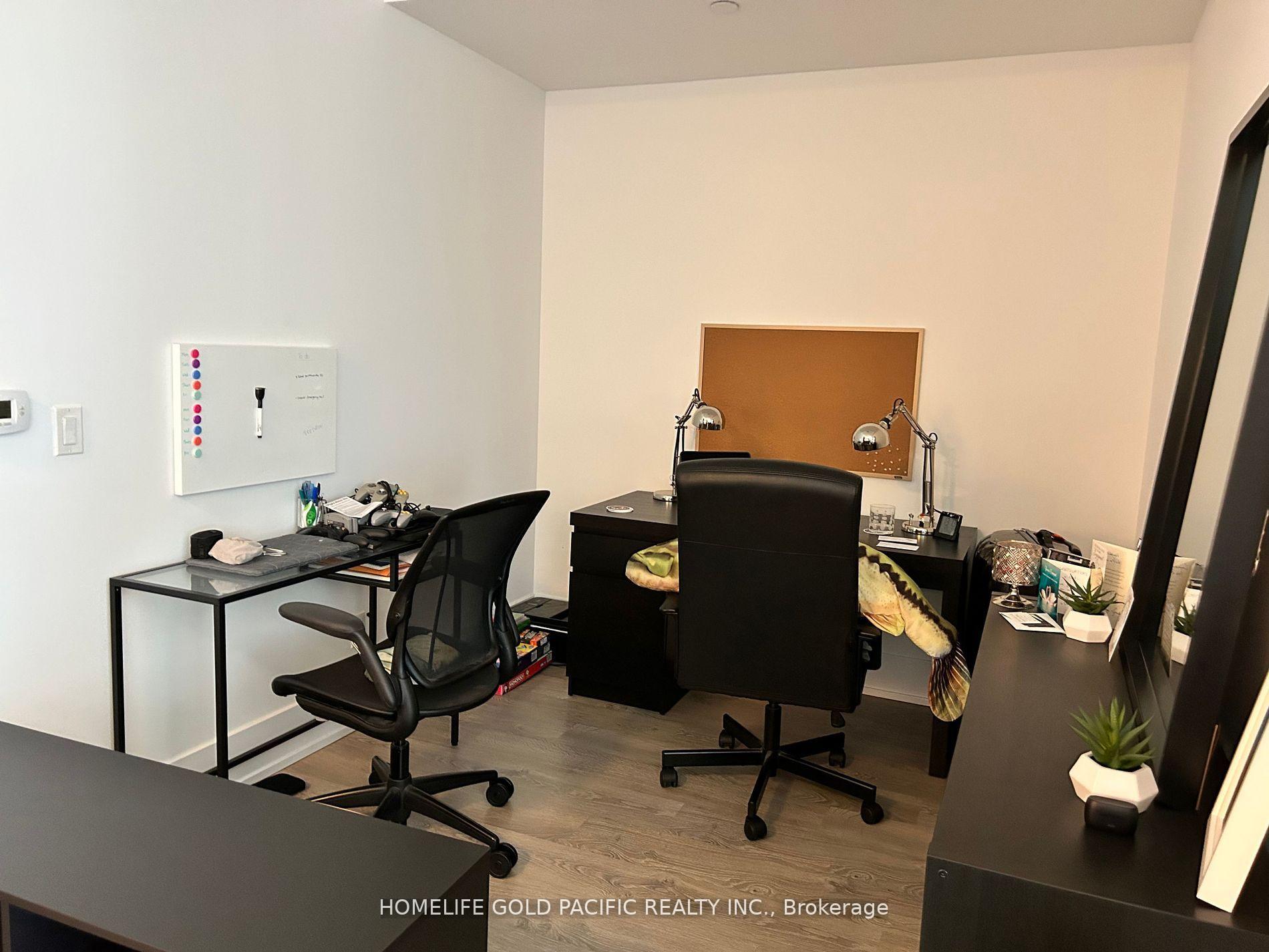 2 Bedrooms Condo at 15 Merchants Wharf,  Toronto For sale