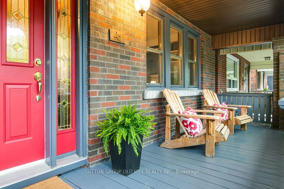 41 Lessard Avenue, Toronto, ON M6S 1X6