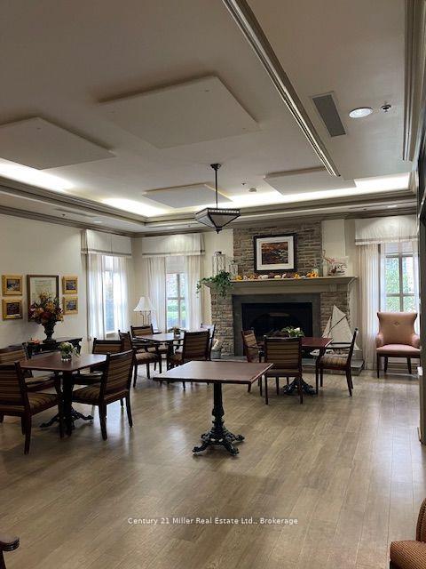 2 Bedrooms Condo at 100 Burloak,  Burlington For sale