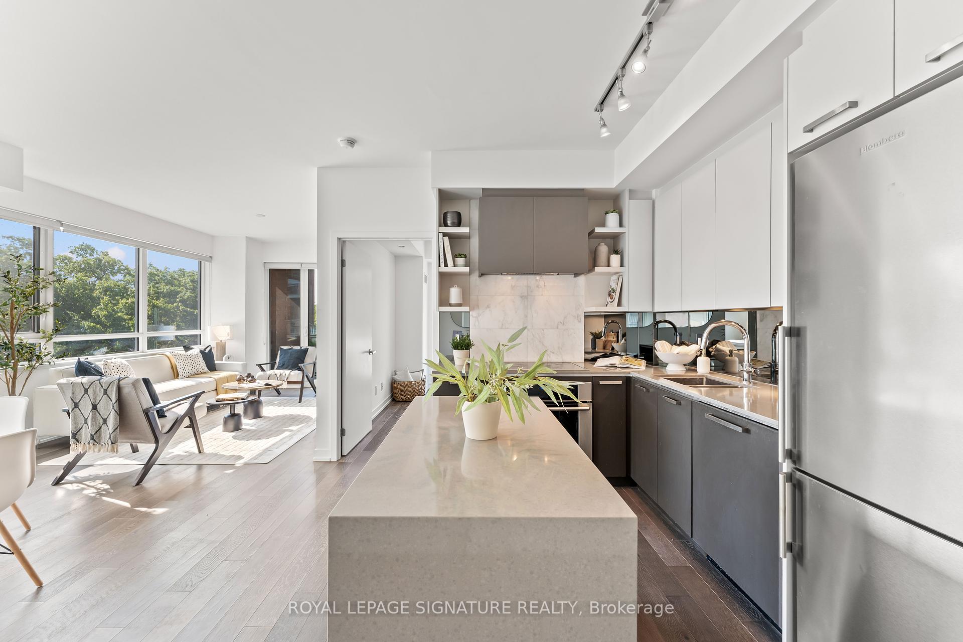 2 Bedrooms Condo at 1830 Bloor, Toronto For sale