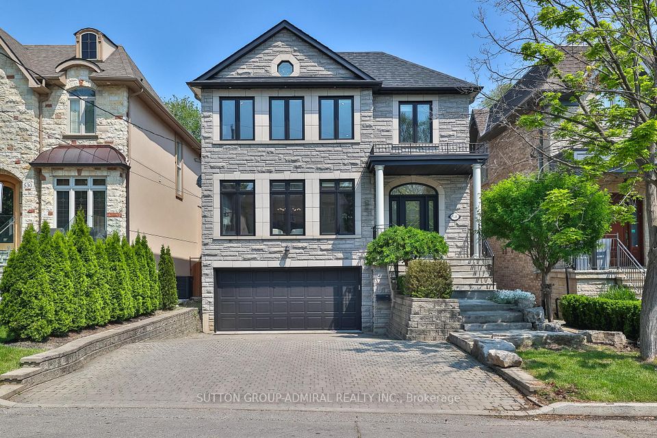 528 Douglas