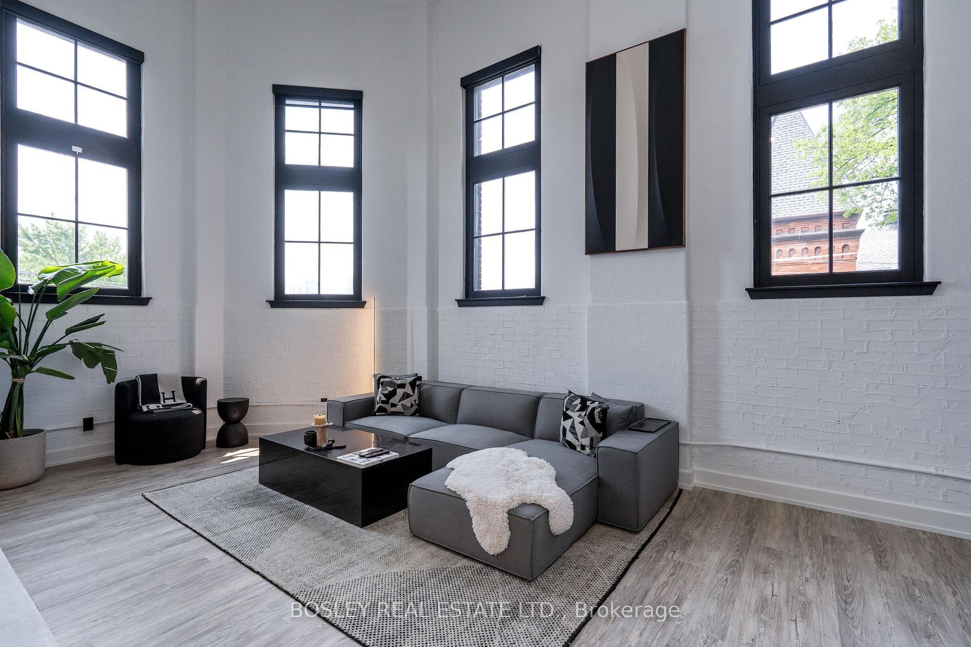3 Bedrooms Condo at 183 Dovercourt, Toronto For sale