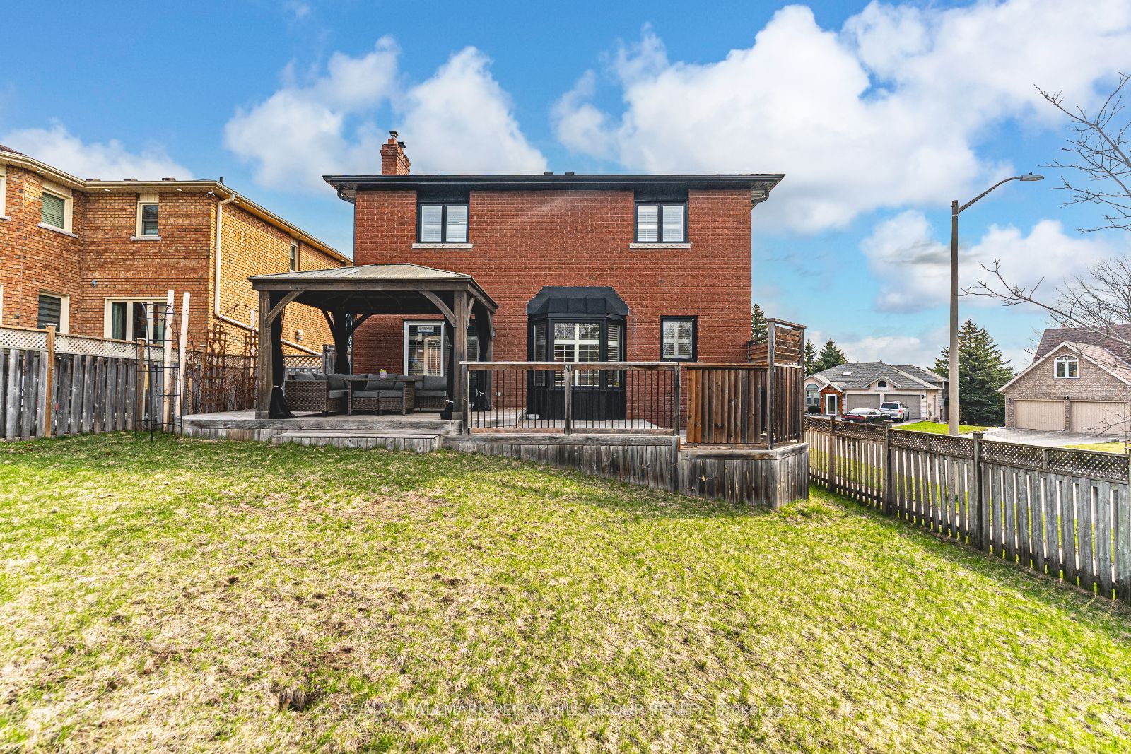 12 Thackeray Crescent