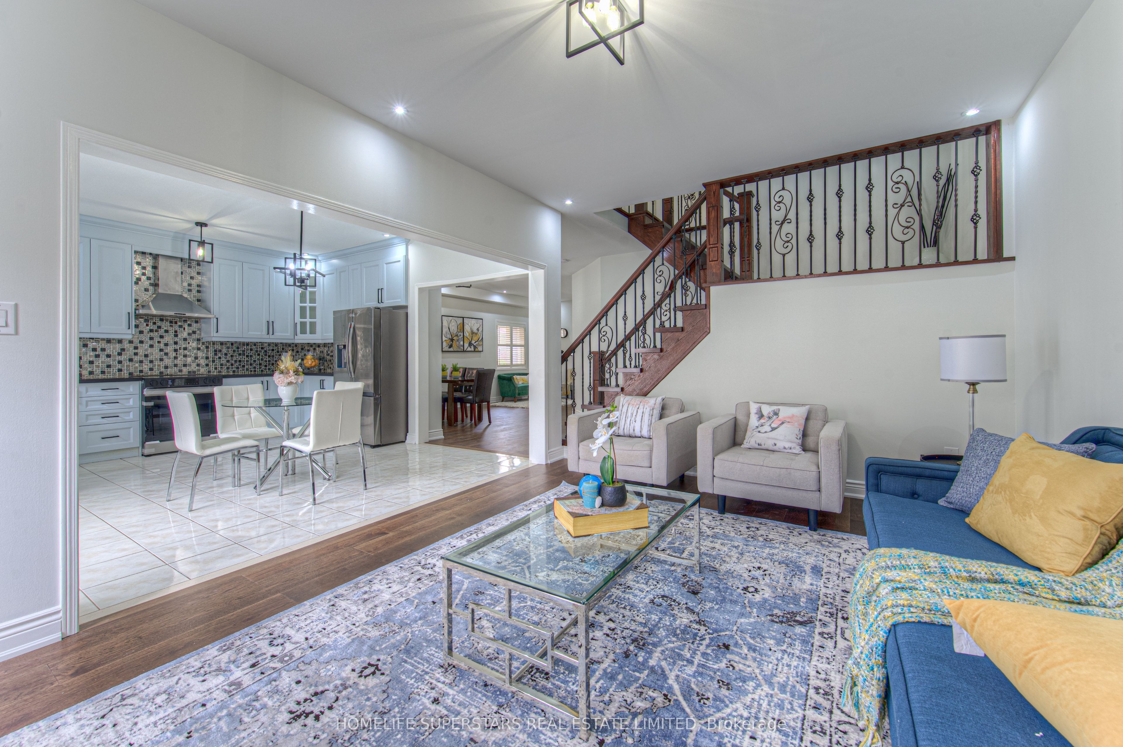 5676 Fantasia Manor