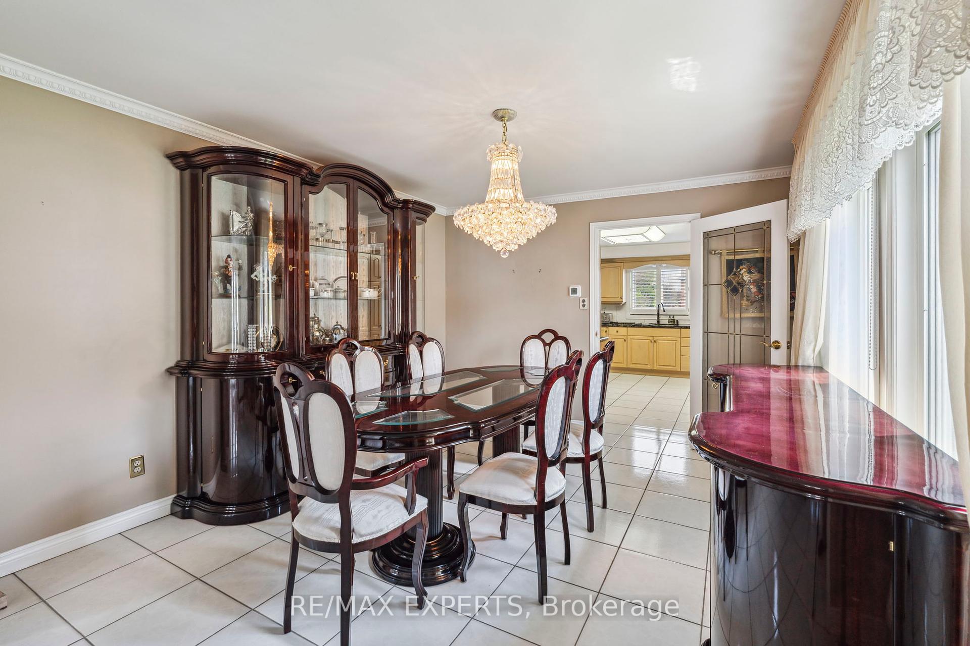 3623 East Park Court