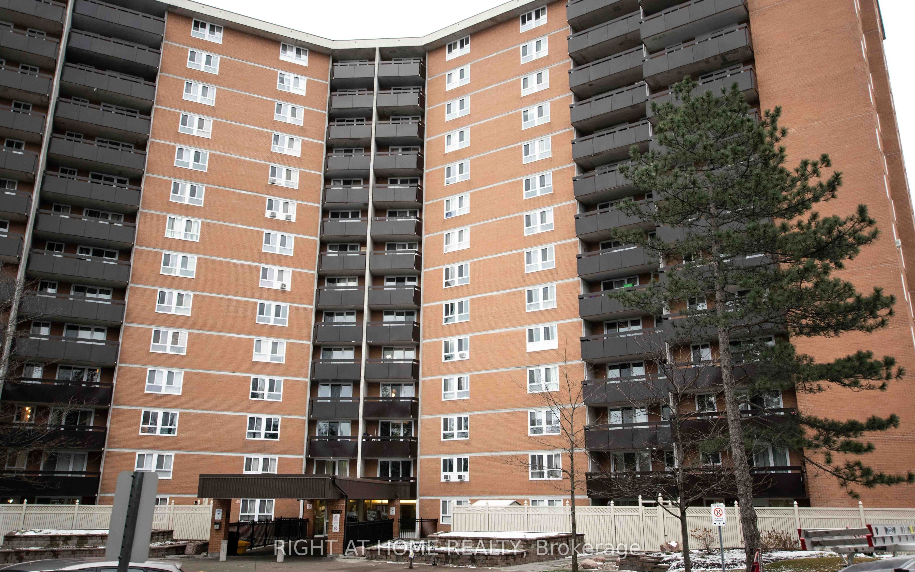 2020 JASMINE Crescent, #704