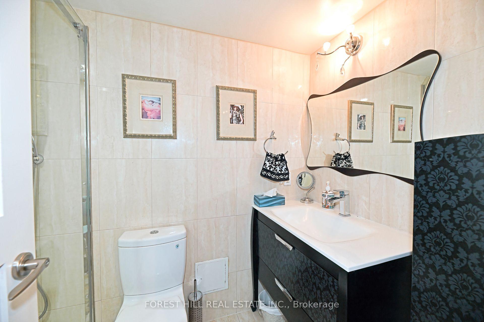 2 Bedrooms Condo at 135 Antibes,  Toronto For sale