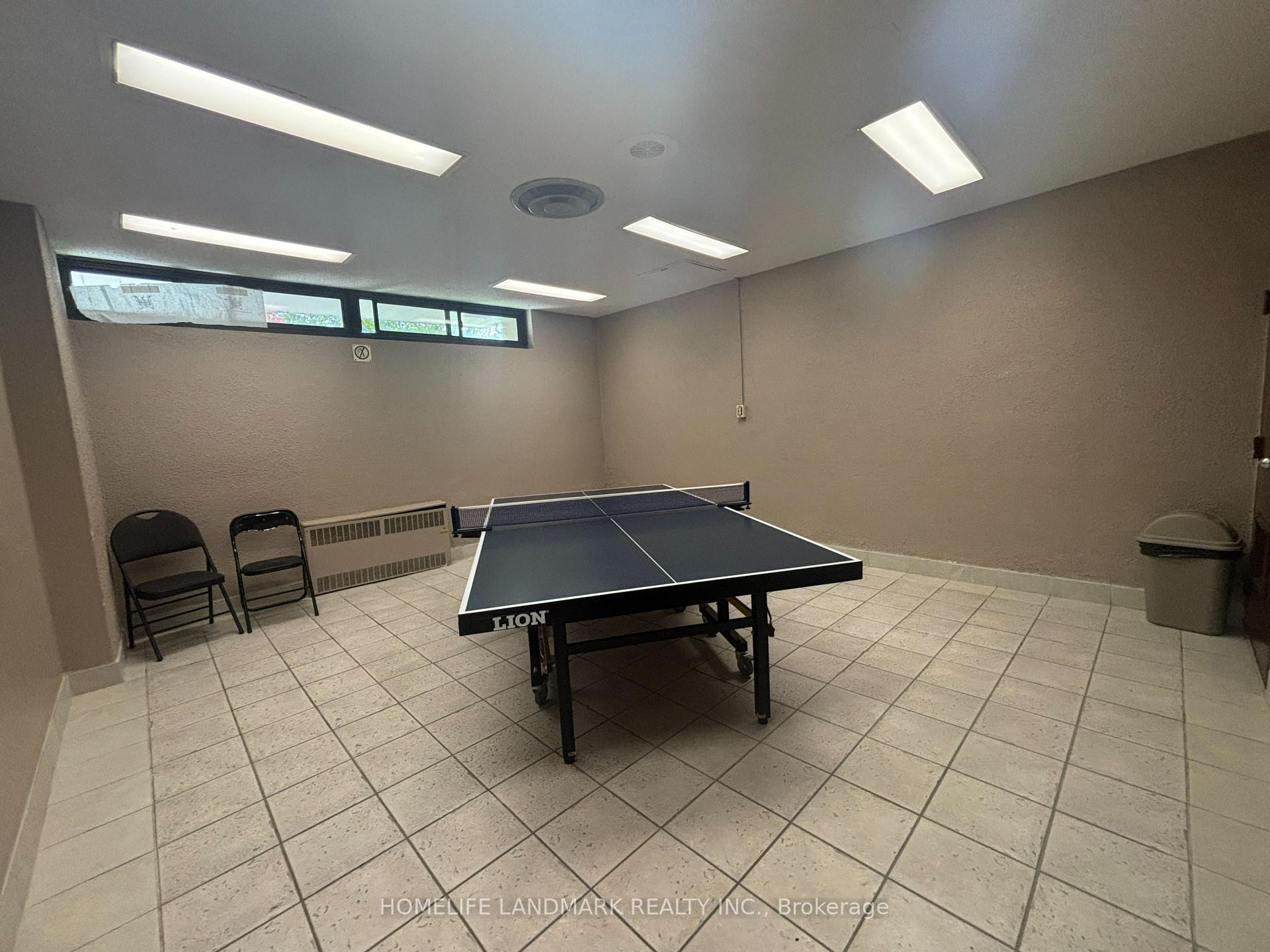 3 Bedrooms Condo at 260 Seneca Hill, Toronto For sale