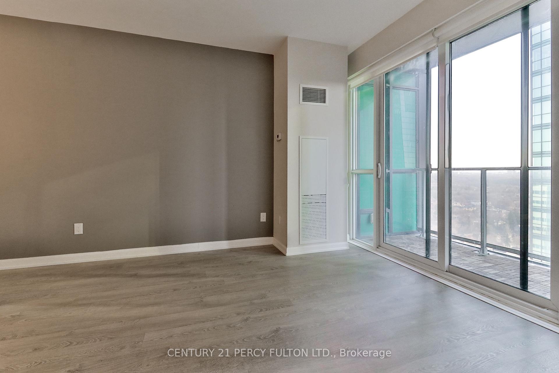 2 Bedrooms Condo at 9 Bogert, Toronto For sale
