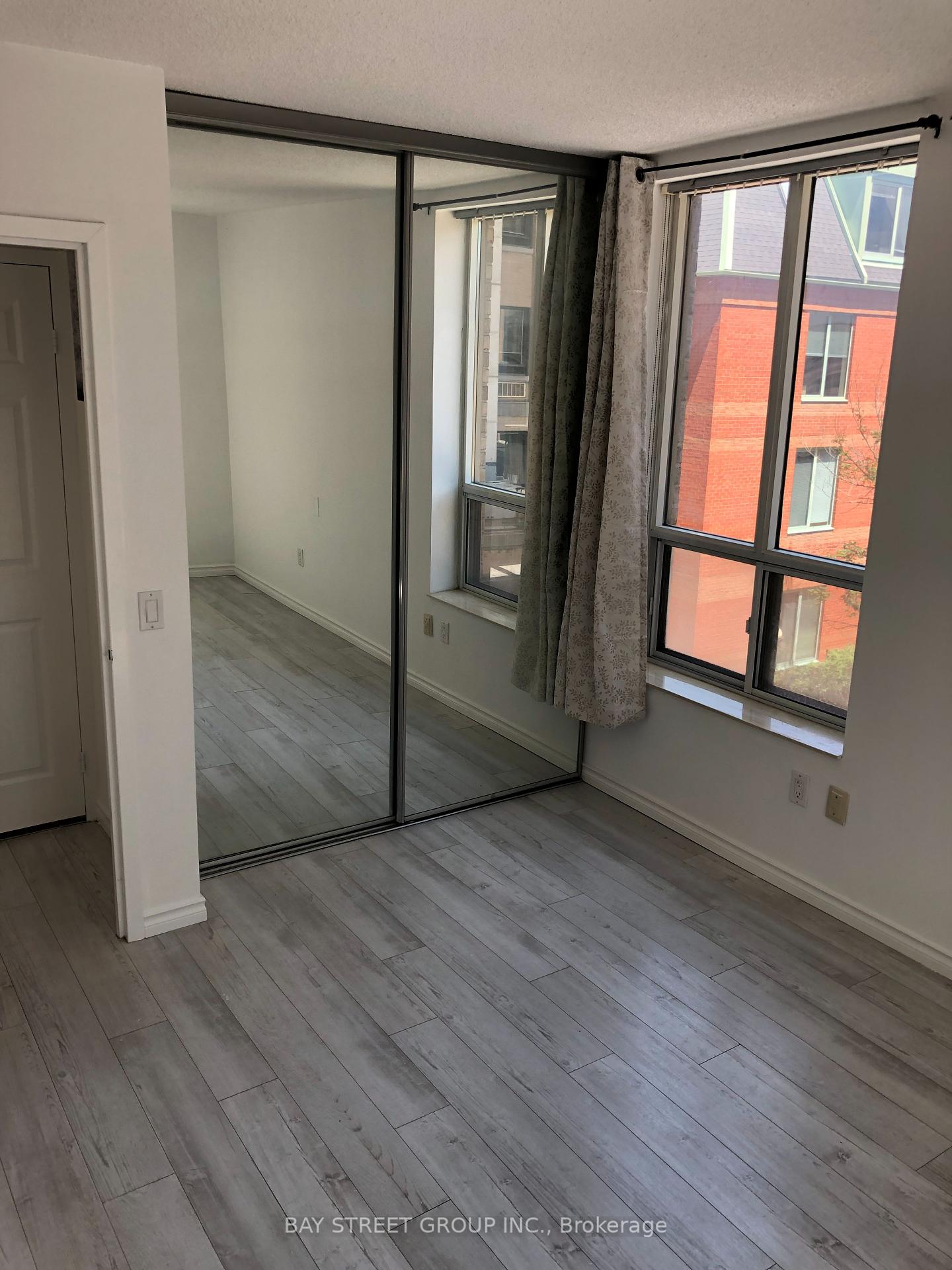 2 Bedrooms Condo at 284 Bloor, Toronto For sale