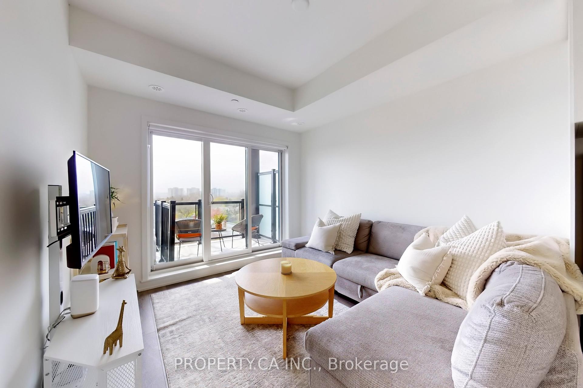 2 Bedrooms Condo at 165 Canon Jackson, Toronto For sale