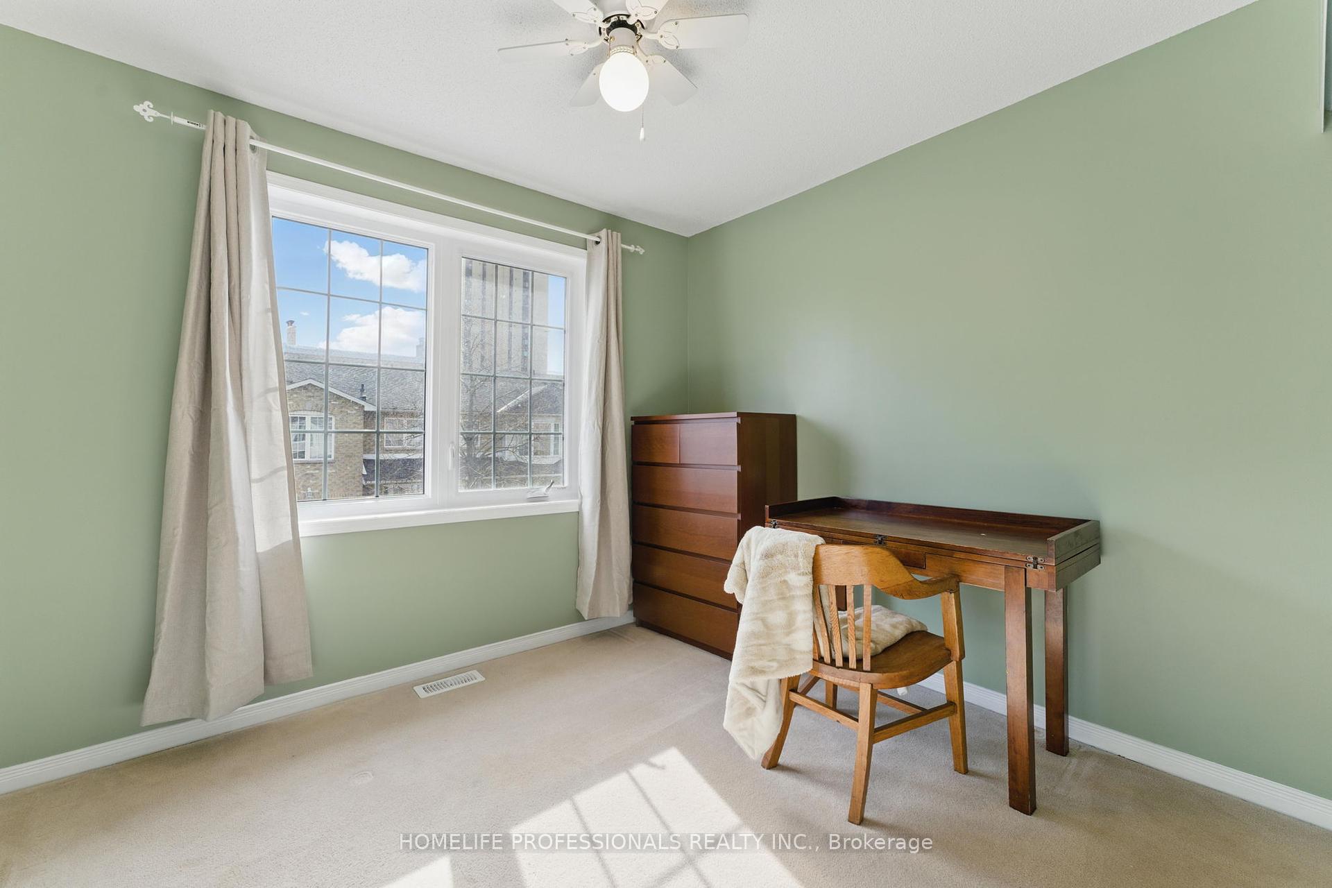 3 Bedrooms Condo at 485 Green,  Hamilton For sale