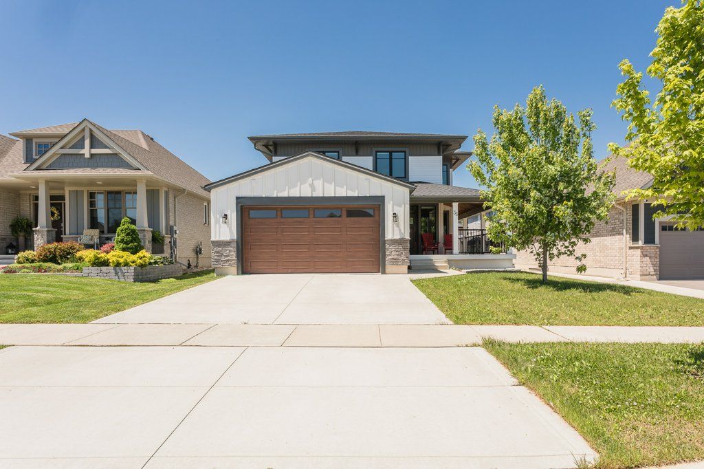 35 Honey Bend St. Thomas Ontario N5R 0H6