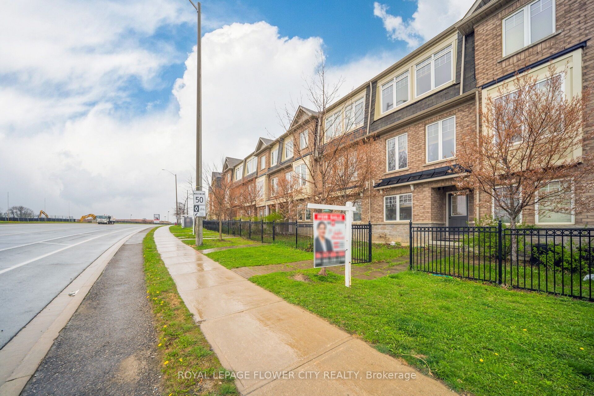 82 Magdalene Crescent