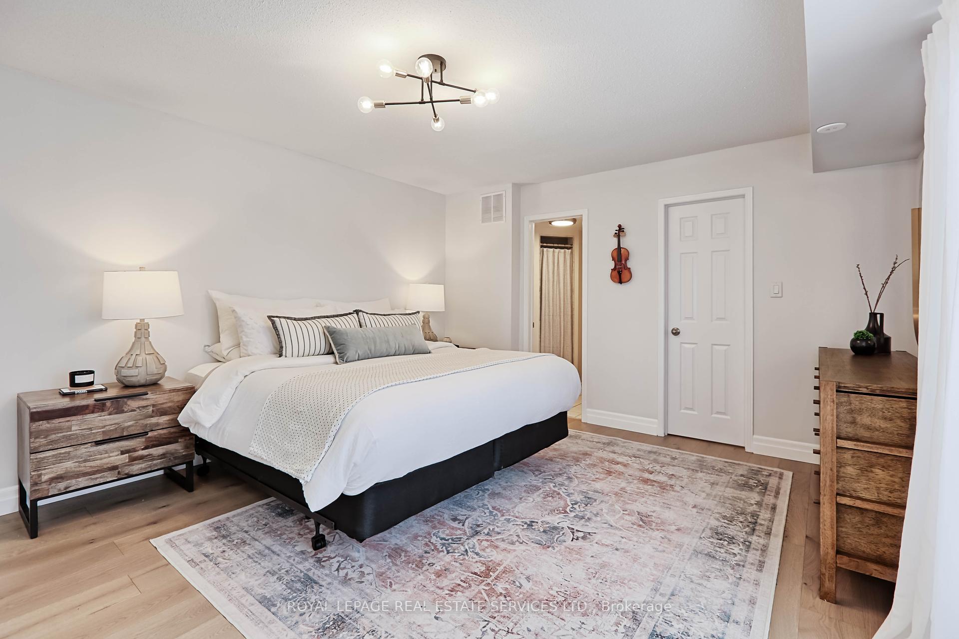 4 Bedrooms Condo at 40 Merchant, Toronto For sale