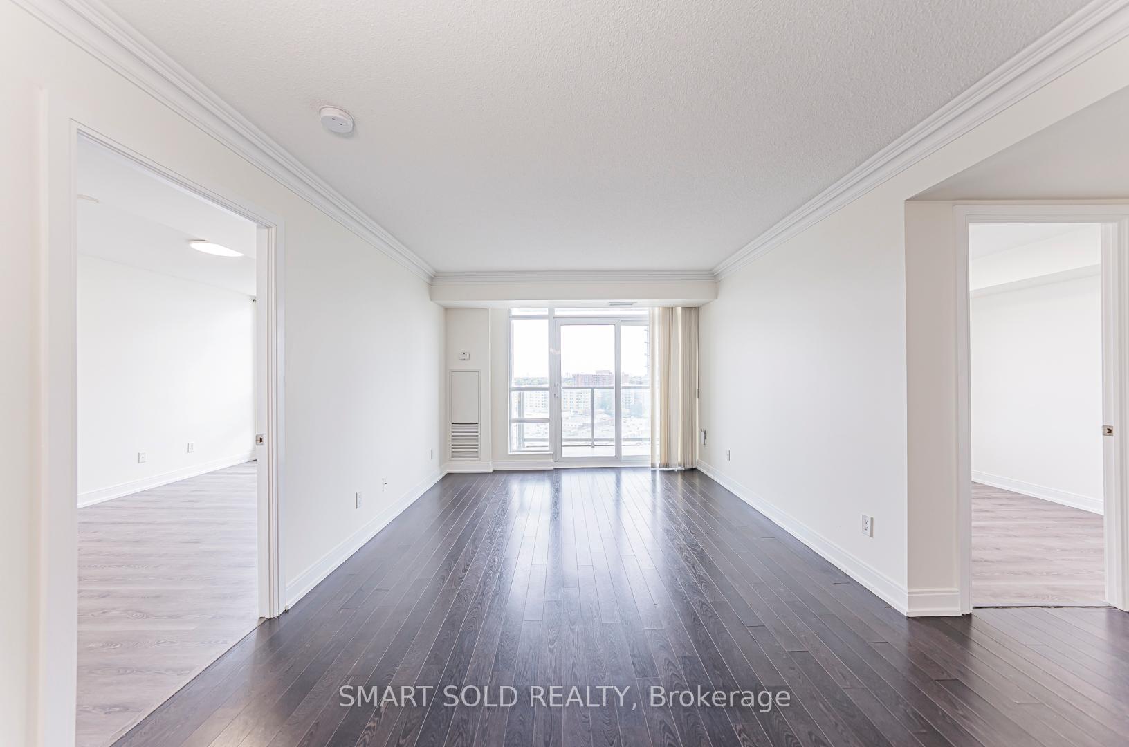 3 Bedrooms Condo at 238 Bonis, Toronto For sale