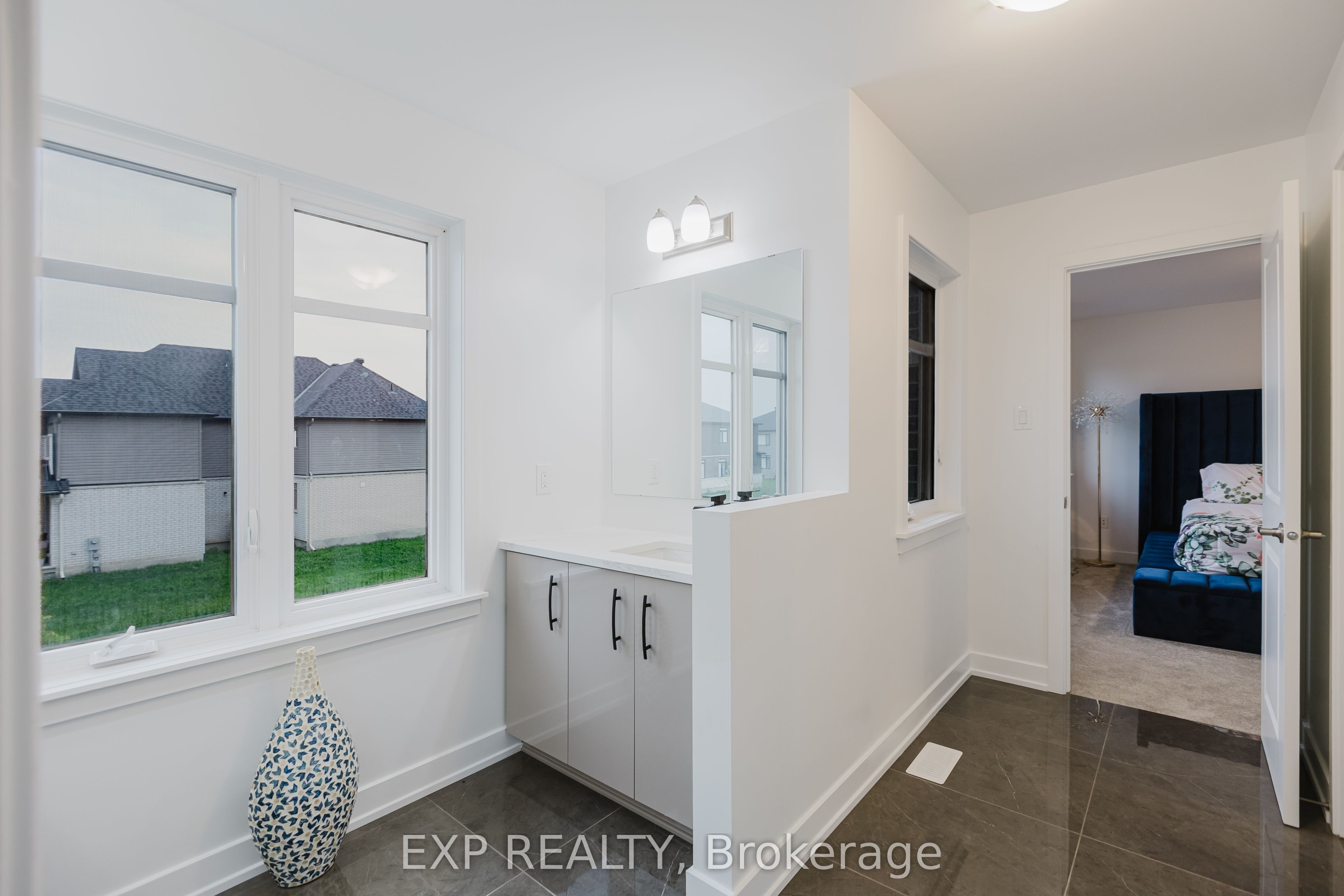 Listing picture