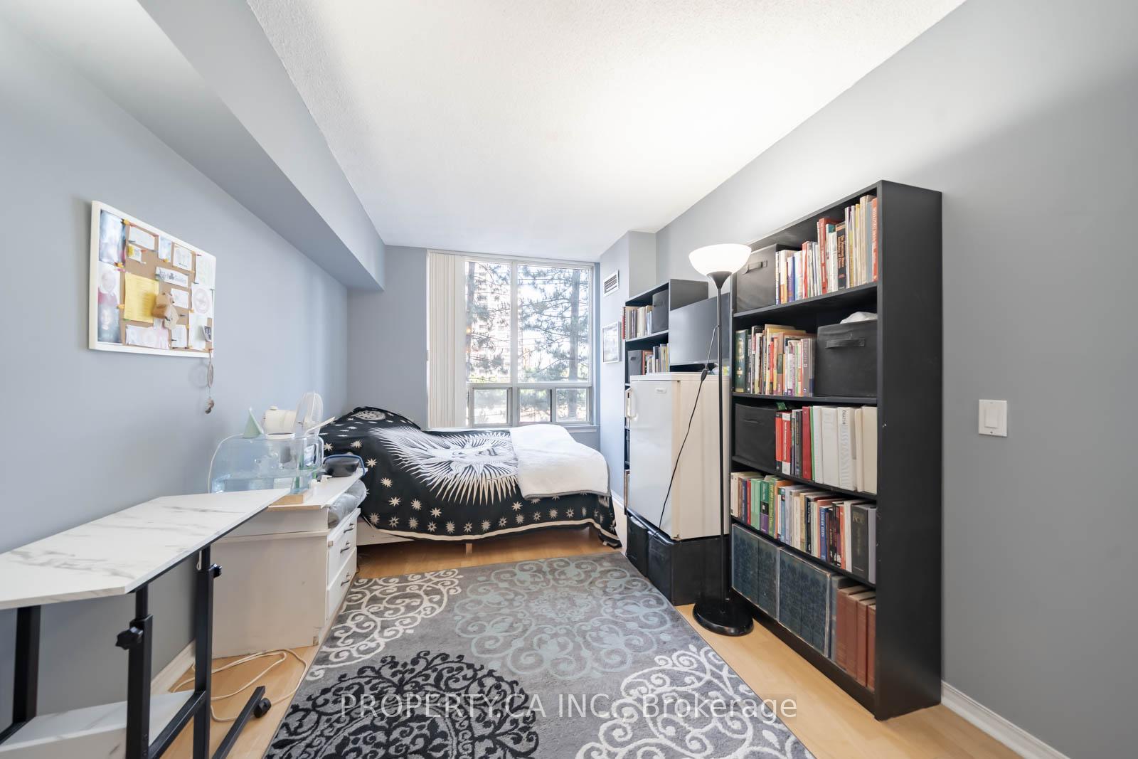 1 Bedroom Condo at 7 Bishop, Toronto For sale