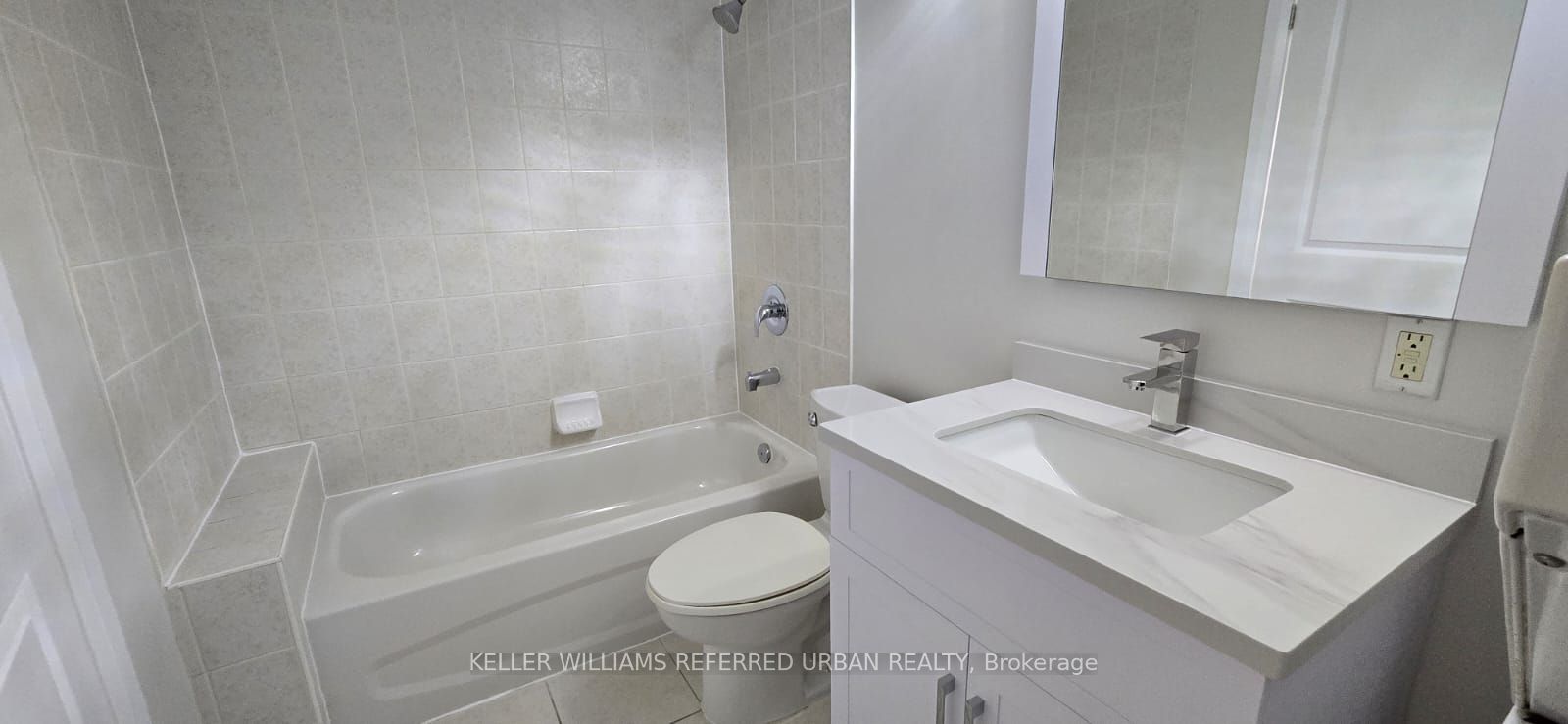 872 Sheppard Avenue W, #318